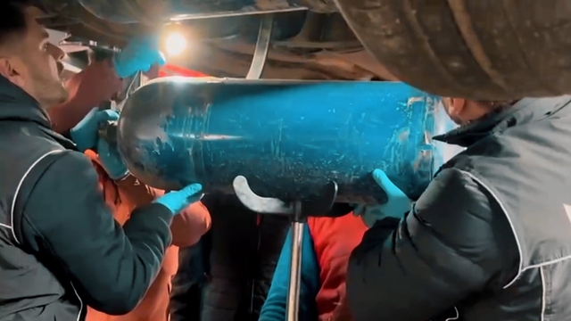 Tekirdağ'da yakıt tüplerine zulalanmış 24 kilo 500 gram skunk ele geçirildi