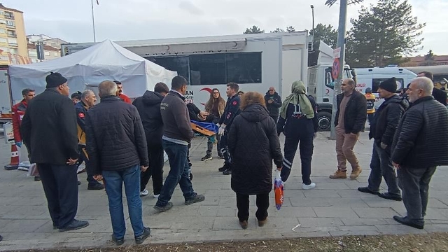 Elazığ'da bıçaklı kavga: 1 yaralı