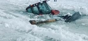Çıldır Gölü'ne traktör düştü