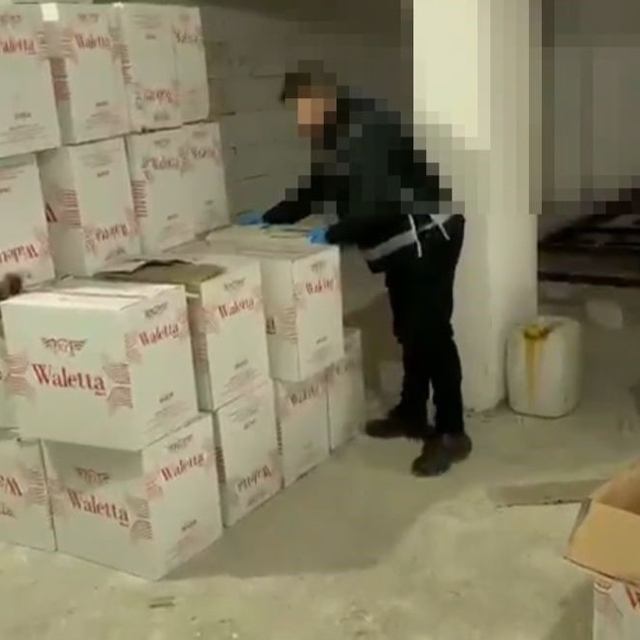 Kocaeli'de 500 bin lira değerinde kaçak tütün ve makaron ele geçirildi