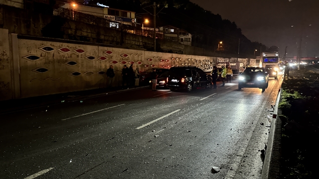 Samsun'da 5 otomobilin karıştığı zincirleme trafik kazasında 1 kişi yaralandı