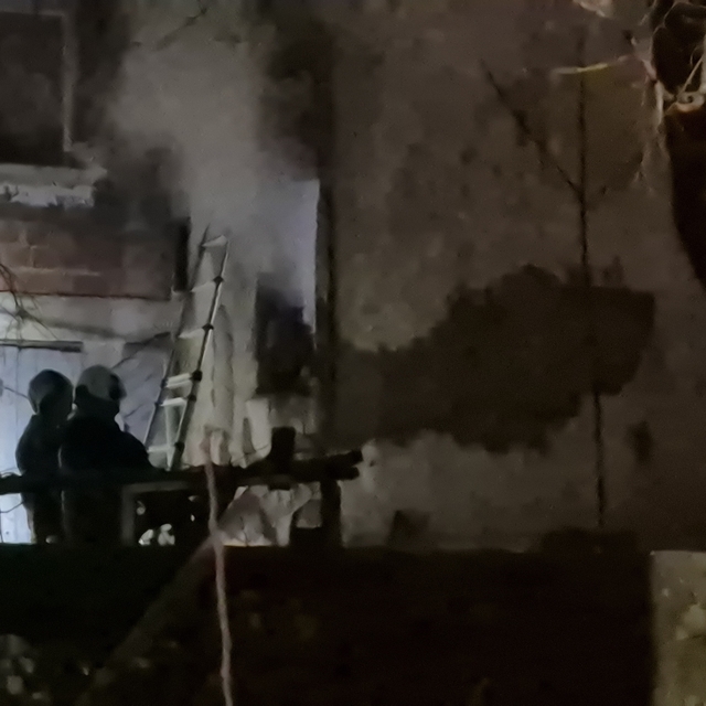 Bartın'da 2 katlı evde yangın paniği
Olay yerine sevk edilen itfaiye ekiple...