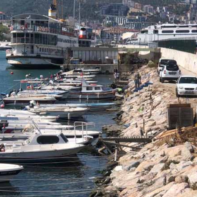 Bursa'da 5 yaşındaki oğlu ile denize atladı: Çocuk boğuldu, anne kurtuldu