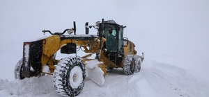 Van'ın 2 ilçesinde eğitime kar engeli