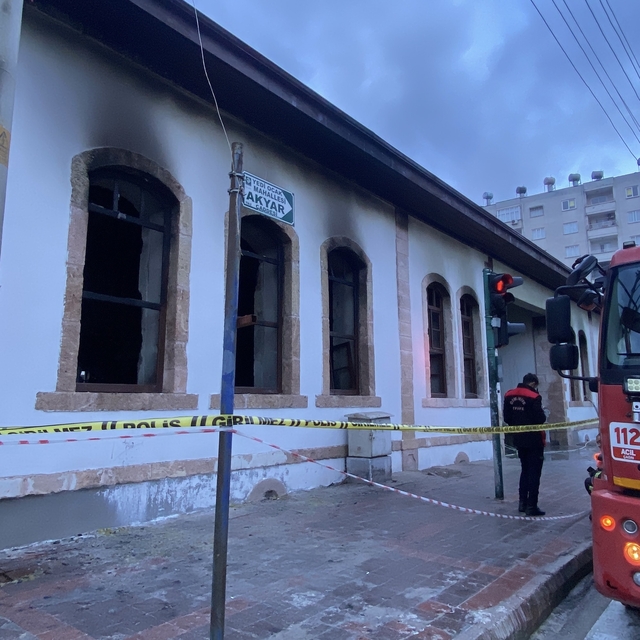 Devlet Bahçeli'nin de eğitim gördüğü, restorasyon halindeki 115 yıllık okul...