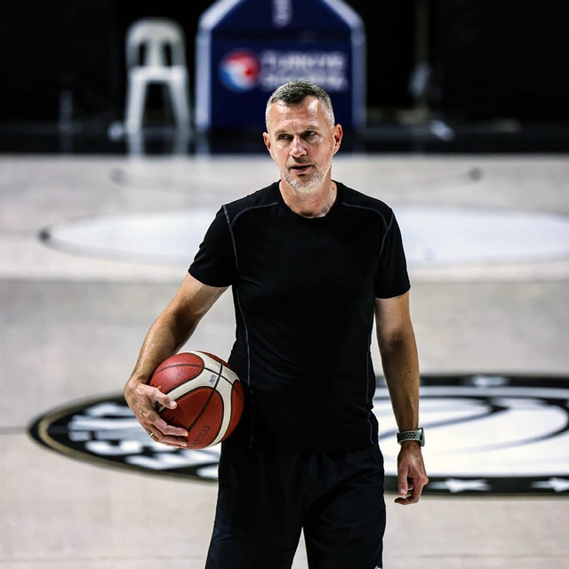 Alperen Şengün'ün antrenörü İzmir'de genç basketbolcularla buluşacak