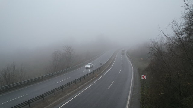Zonguldak-Ereğli yolunda sis etkili oldu