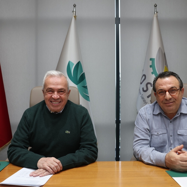 Başkan Şadi Özdemir yüksek teknolojiyi işaret etti