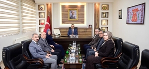 Rektör Kibar Sarıgöl'de temaslarda bulundu