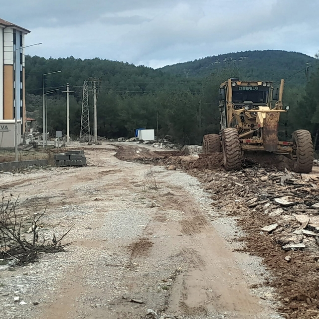 Akçaova TOKİ yolunda çalışma başlatıldı