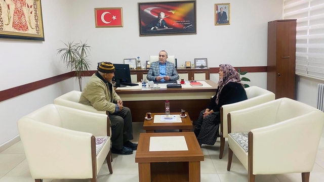 Sarıgöl Nüfus Müdürlüğü'nden yaşlılara randevusuz işlem kolaylığı