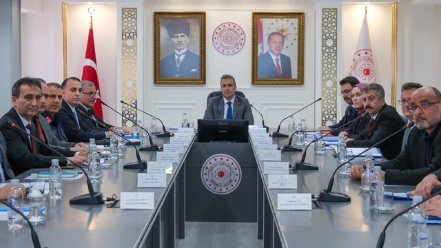 Karaman'da üniversite güvenlik koordinasyonu toplantısı gerçekleştirildi