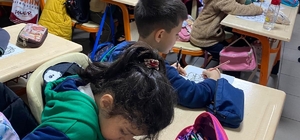 Gezici kütüphane Kırşehir'de 200 kitabı öğrenci ile buluşturdu