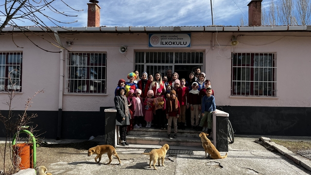 "Sobada Çay, Sevgide İlmek" Projesi minik yürekleri ısıttı