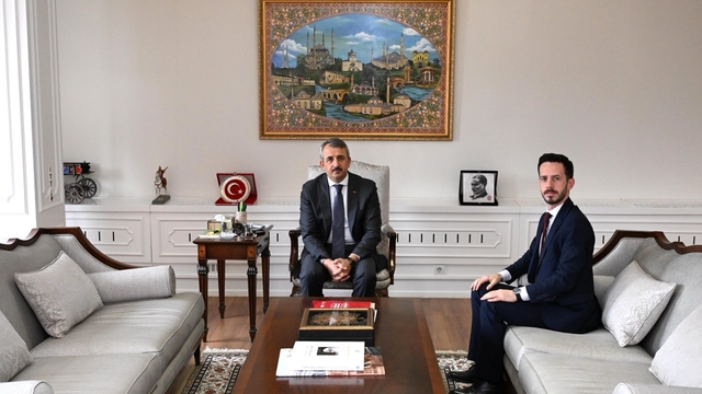 Hukukçular Derneği Edirne Temsilcisi Hatipler'den Vali Sezer'e ziyaret