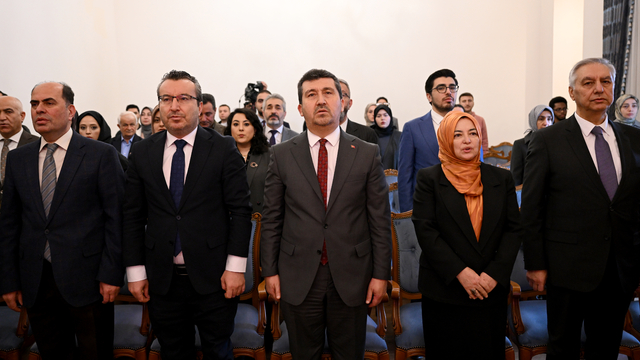 ASBÜ'de "Gelenekten Geleceğe: Aileye Değer Projesi" kapsamında hazırlanan belgeselin gösterimi yapıldı