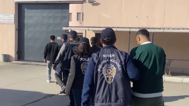 Osmaniye'de sosyal medya üzerinden 410 milyonluk dolandırıcılığa 5 tutuklama