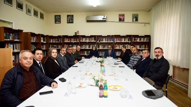 Sarıgöl MYO erkek yurdu bekliyor