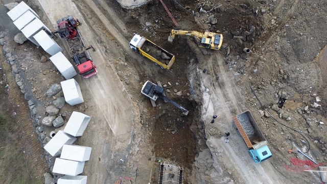 Samsun'da dereler taşkın riskine karşı ıslah ediliyor