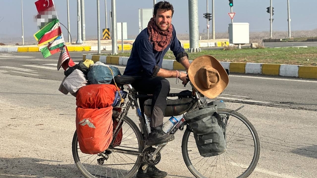 Dünya turundaki İtalyan gezginin Türkiye'deki ilk durağı Şanlıurfa oldu