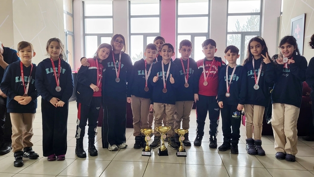Kars'ta strateji ve hamle günü: Okul Sporları Satranç Turnuvası sona erdi