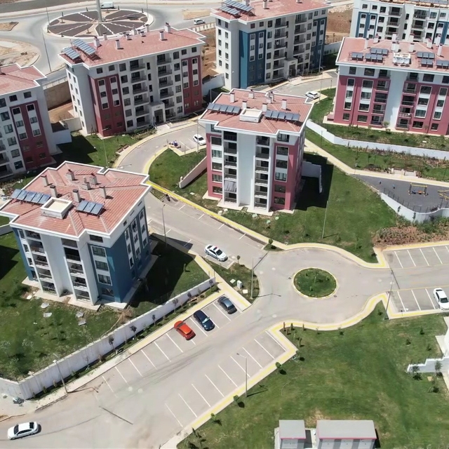 Depremzedeler açıklanan konut fiyatlarını memnuniyetle karşıladı