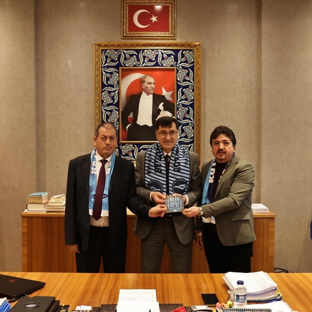 Kütahyaspor'un 60. yıl albümü yöneticilere takdim edildi