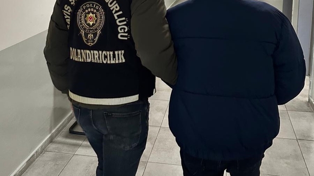 Antalya'da iş ve uygun fiyata cep telefonu vaadiyle 3 kişiyi dolandıran şüpheli tutuklandı
