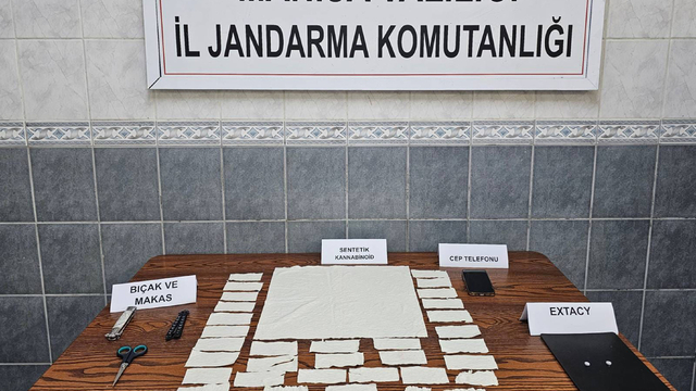 Turgutlu'da evi ve motosikletinde uyuşturucu ele geçirilen şüpheli tutuklandı