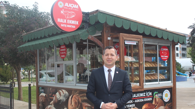 Alaçam'da halk ekmek satış büfesi hizmete girdi