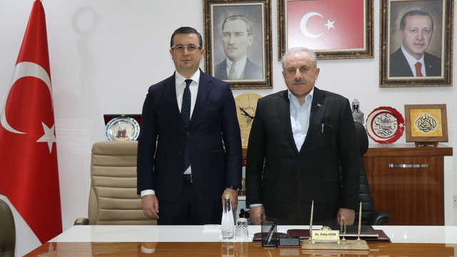 Eski TBMM Başkanı Şentop'tan AK Parti Amasya İl Başkanlığına ziyaret