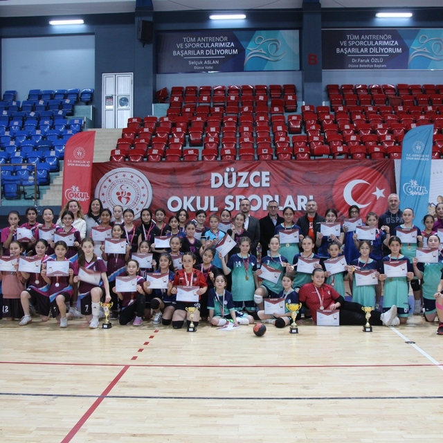 Hentbolda şampiyonlar belli oldu