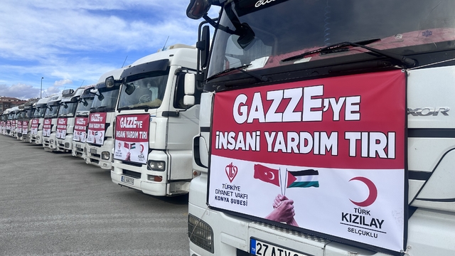 Konya'dan Gazze'ye 15 insani yardım tırı gönderildi