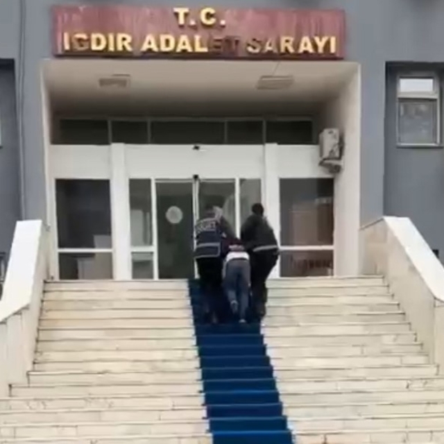 Iğdır'da bıçaklı saldırıya uğrayan kız öğrenci yaralandı