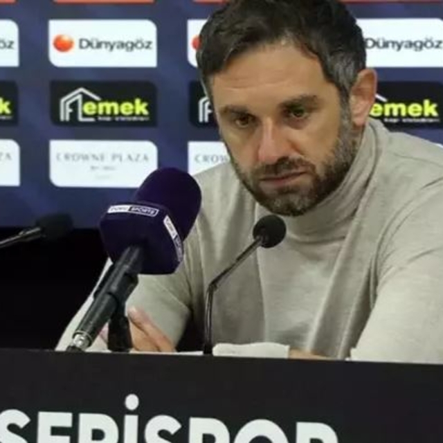 Kayserispor, teknik direktör Radomir Djalovic ile ayrılık kararı aldı