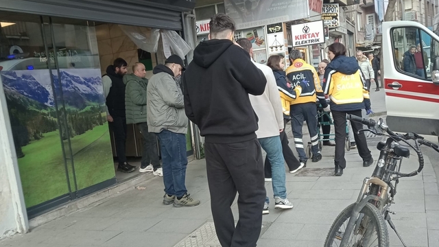 Çay ocağına pompalı tüfekle ateş açıldı, 2 kişi yaralandı