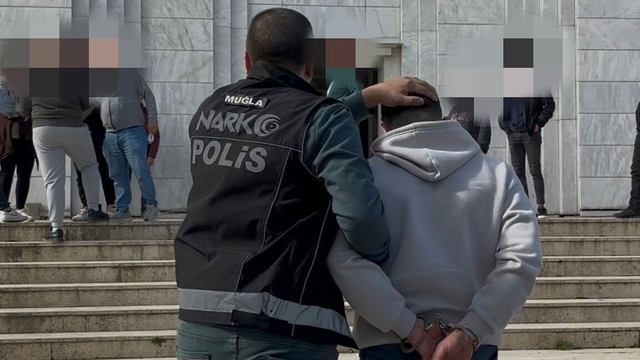 Muğla'da 1117 adet sentetik ecza ele geçirildi; 1 şüpheli tutuklandı