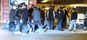 Batman'da seyir halindeki hafif ticari araçta yangın çıktı