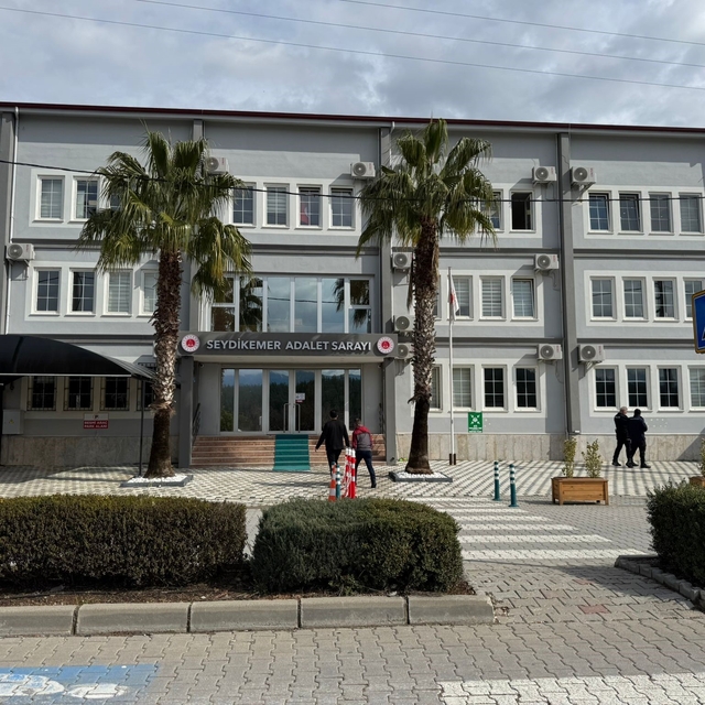 Seydikemer'de rüşvet operasyonu: 2 tutuklama