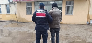 Jandarma uyuşturucu tacirlerine göz açtırmıyor