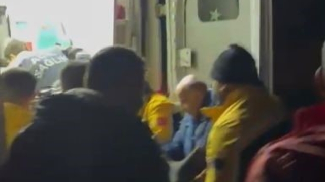 Osmaniye'de otomobil uçuruma yuvarlandı: 1 yaralı