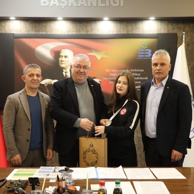 Edremit'in gururu Ecrin Yanıt'tan bir Türkiye Şampiyonluğu daha
Edremitli M...