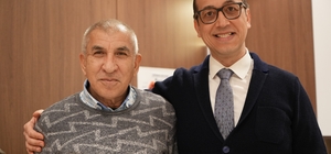 Karnından 2 litre idrar çıktı, 400 cc prostat kapalı yöntemle alındı