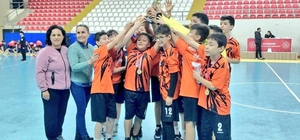 'Hentbol Küçük Erkekler İl Birinciliği' sona erdi