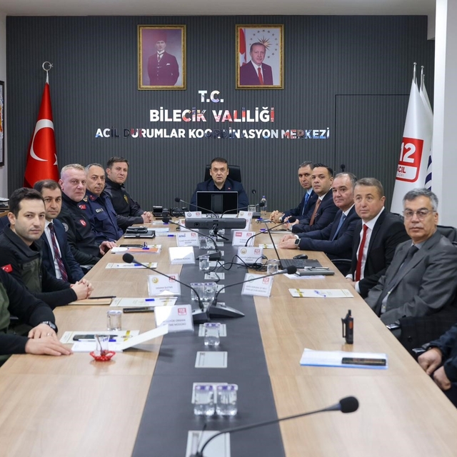 Bilecik'te 112 Acil Çağrı Hizmetleri İl Koordinasyon Komisyon Toplantısı ya...