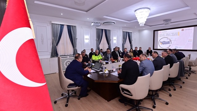 Aydın'ın ulaşımını rahatlatacak projeler ele alındı