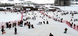Kayak merkezinde bu kez hafta içi yoğunluğu dron kamerasında