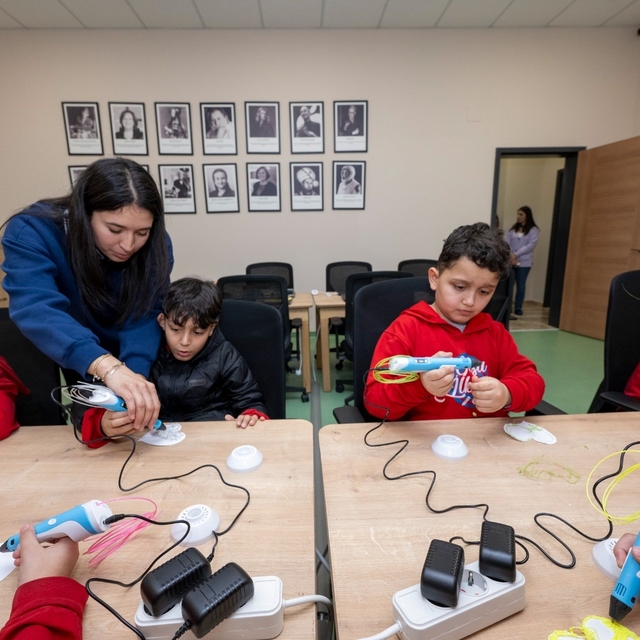 Çocuk kampüsünde çocuklar hem eğleniyor, hem de öğreniyor