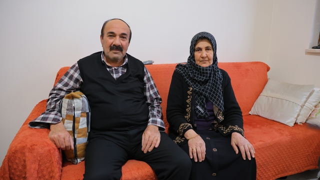 Cumhurbaşkanı Erdoğan'ın açıkladığı ödeme kolaylığı, köy evlerine taşınan depremzedeleri de sevindirdi