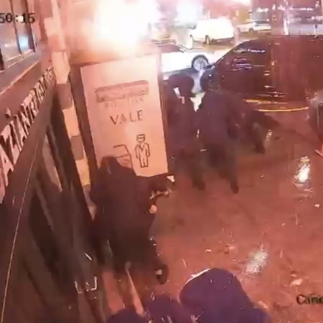 Gaziantep'te lüks restorana saldırı anı kameraya yansıdı